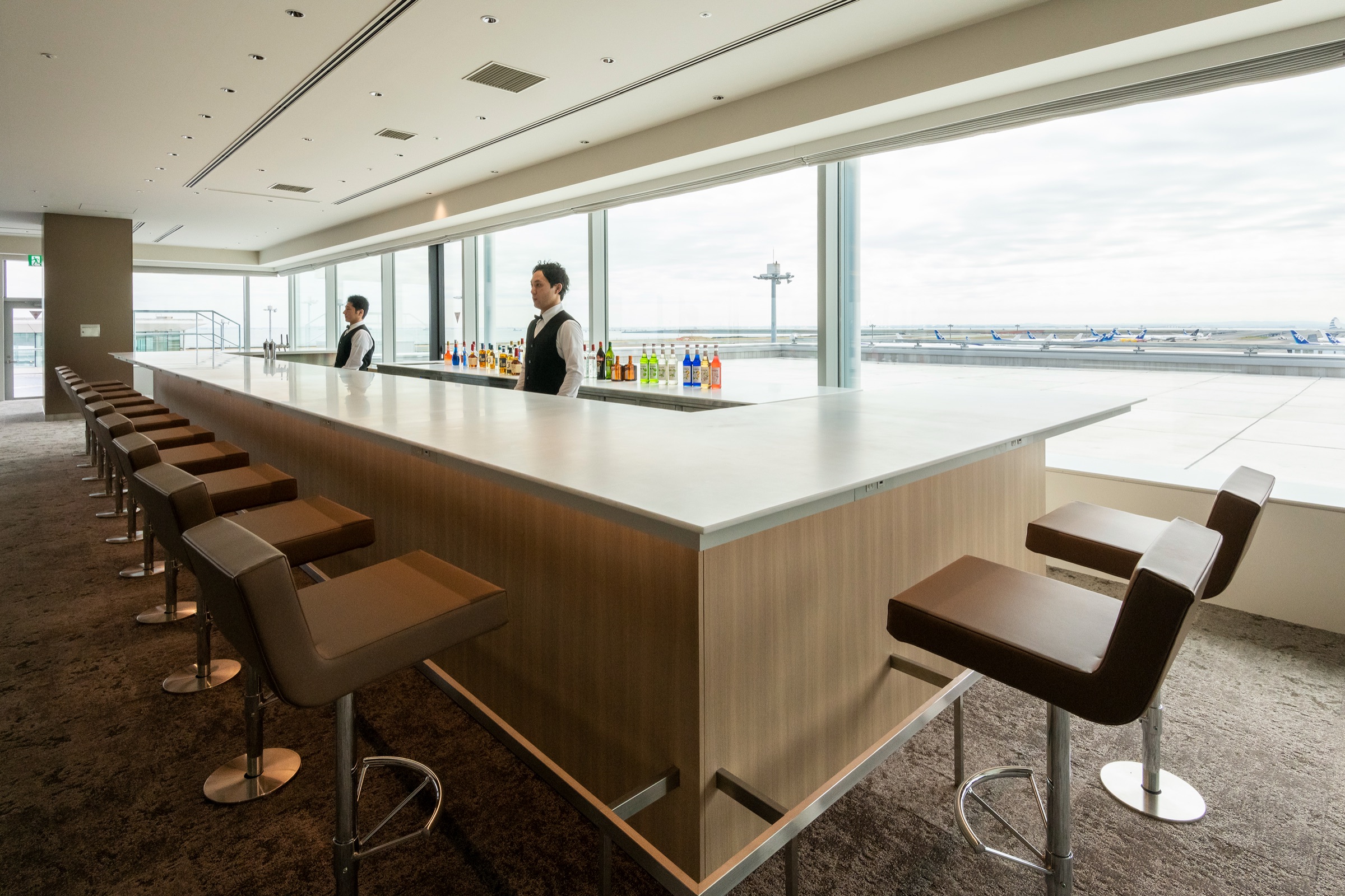 ANA Lounge Haneda T2 International HND — photo 2 of 6