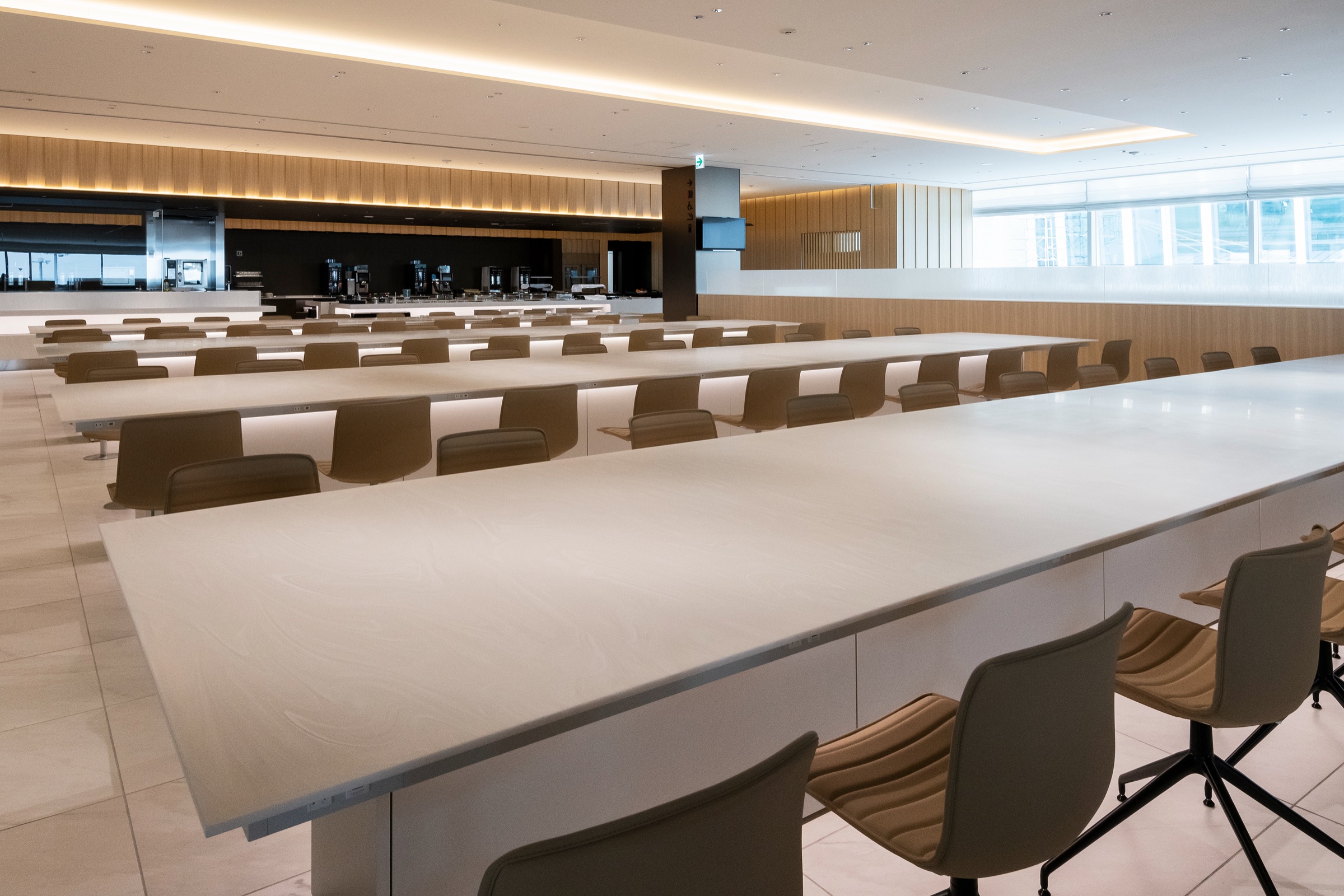 ANA Lounge Haneda T2 International HND — photo 3 of 6
