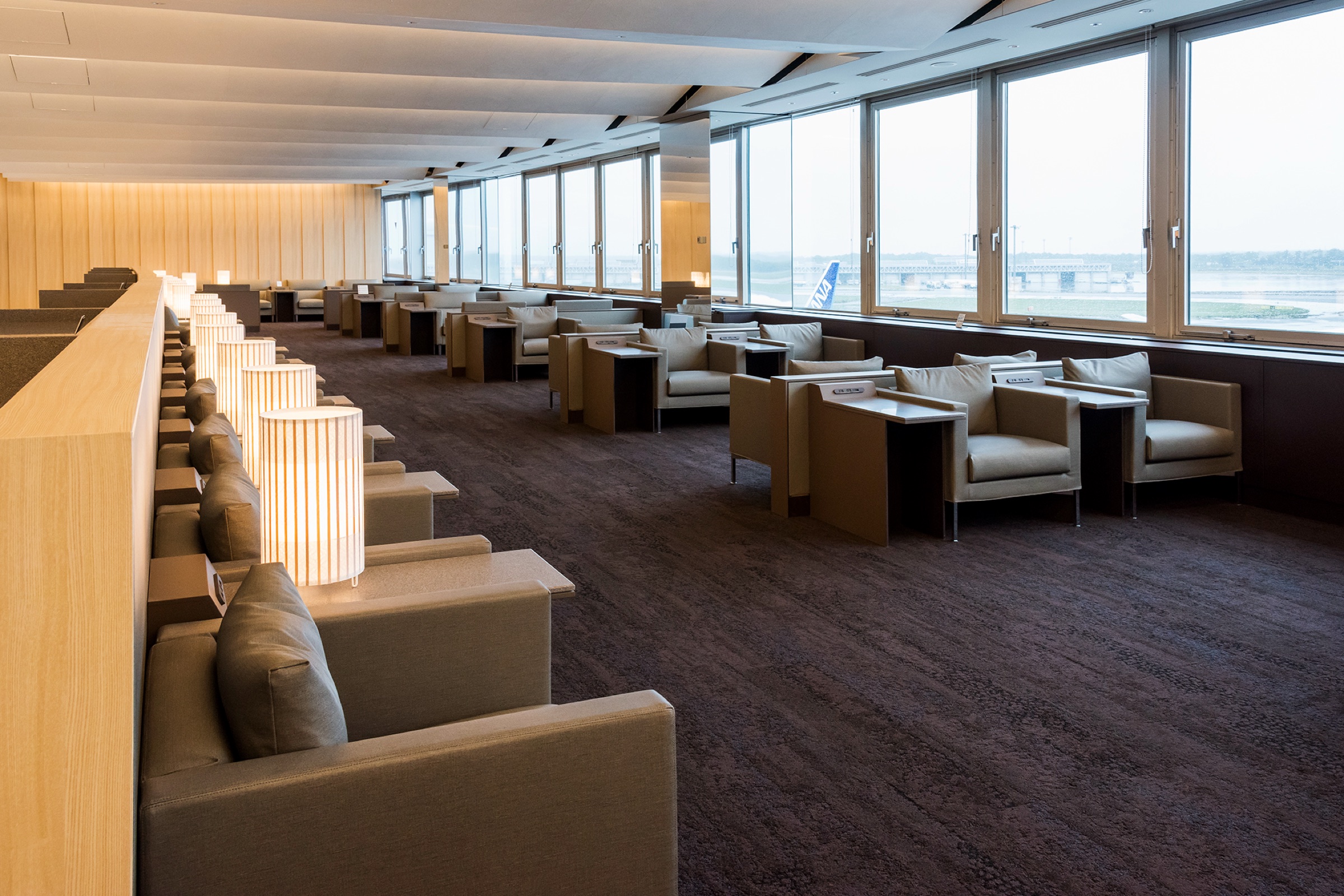 ANA Suite Lounge New Chitose CTS — photo 4 of 5