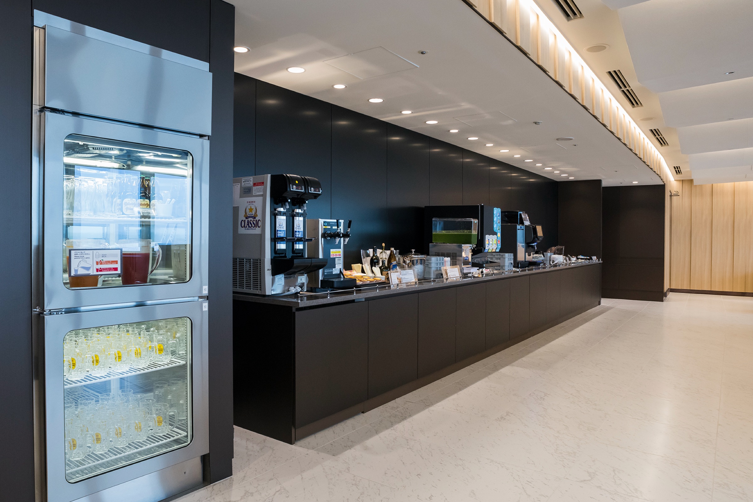 ANA Suite Lounge New Chitose CTS — photo 5 of 5