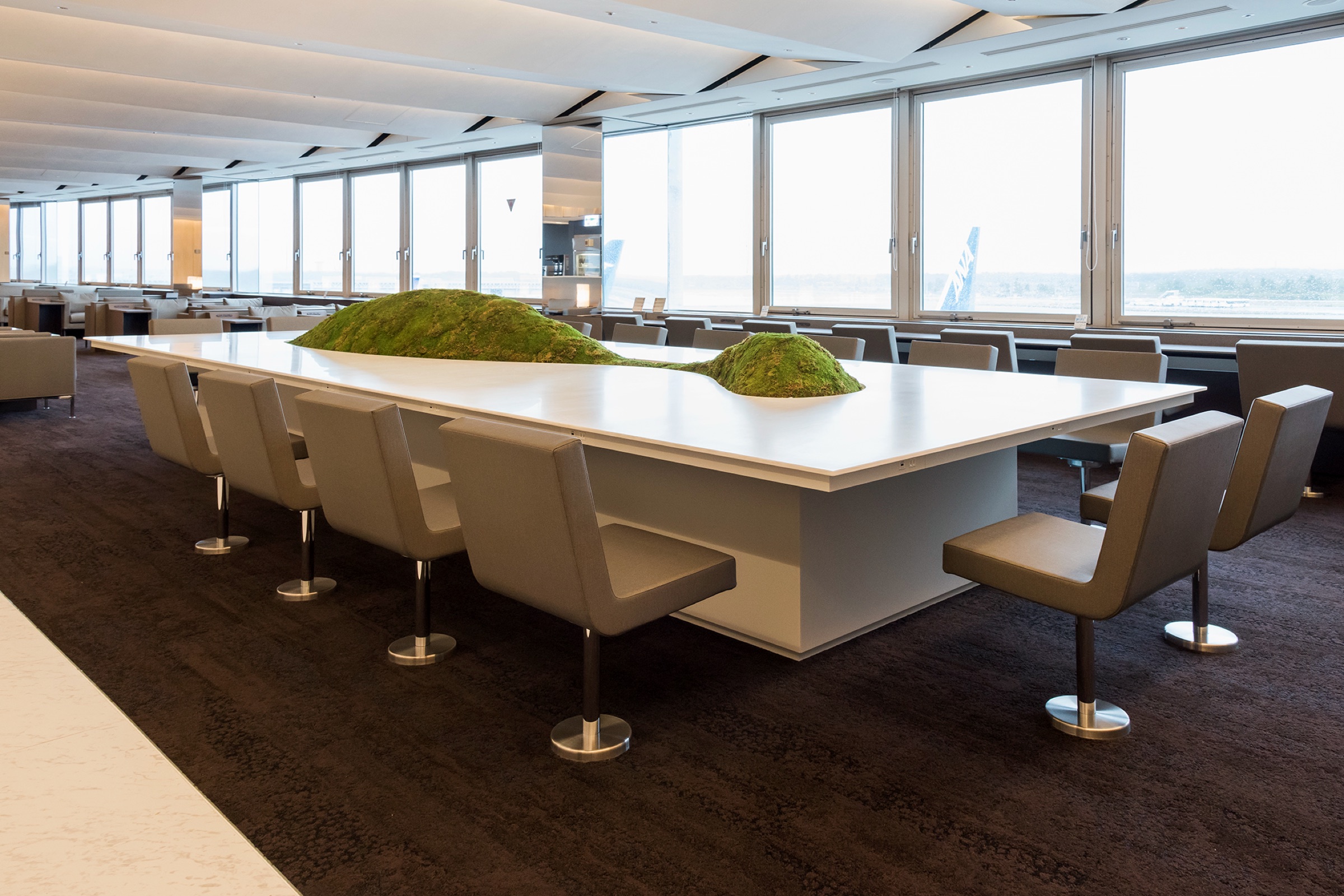 ANA Suite Lounge New Chitose CTS — photo 2 of 5