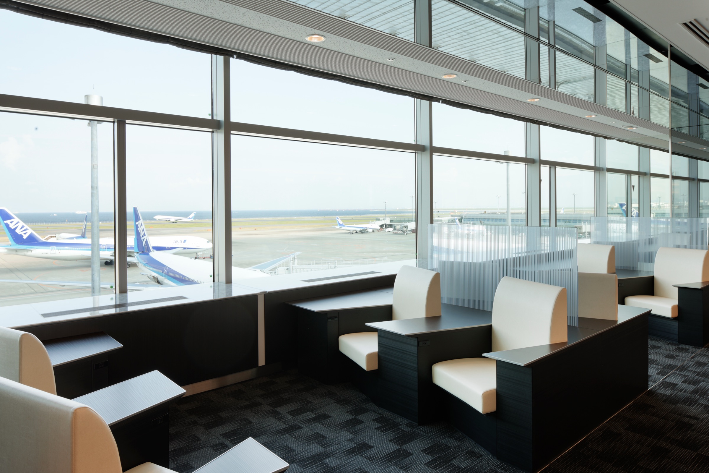 ANA Suite Lounge Haneda Domestic HND — photo 2 of 6